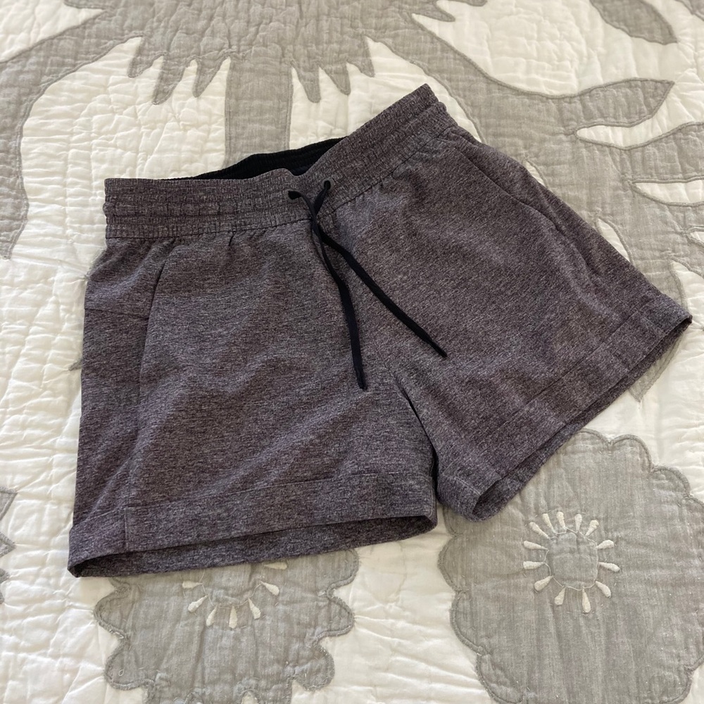 Lululemon shorts size 2